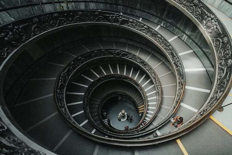 Interpreting A Spiral Staircase Dream