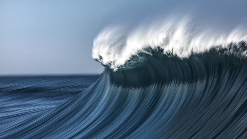 Interpreting Different Types Of Ocean Waves In Dreams